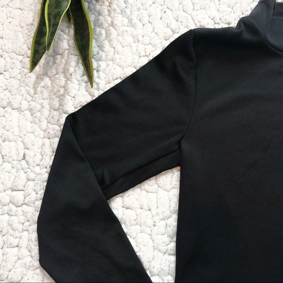 Ribbed long sleeve turtleneck top - Picture 2 of 5